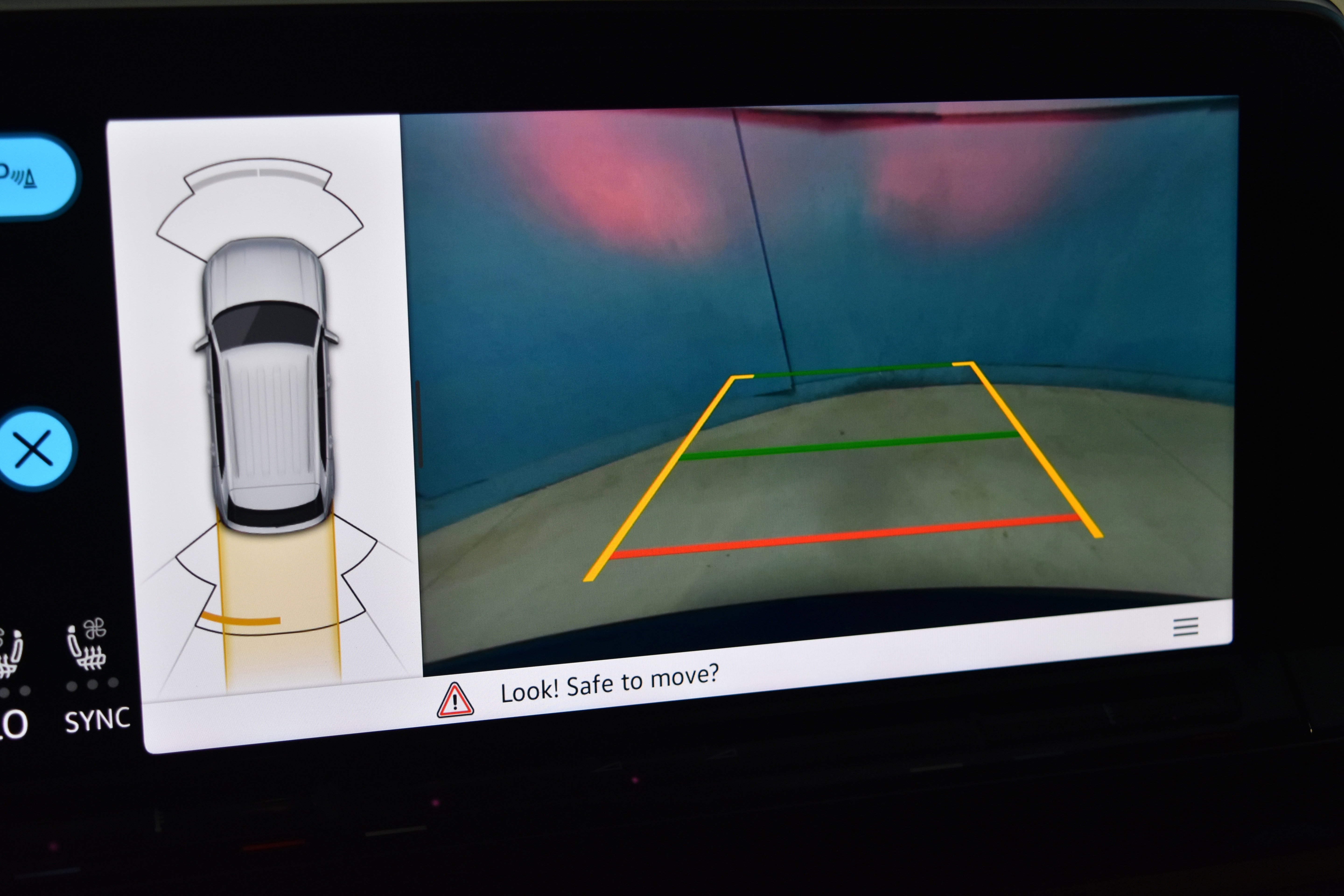 New 2025 Volkswagen Atlas Cross Sport SE image 10