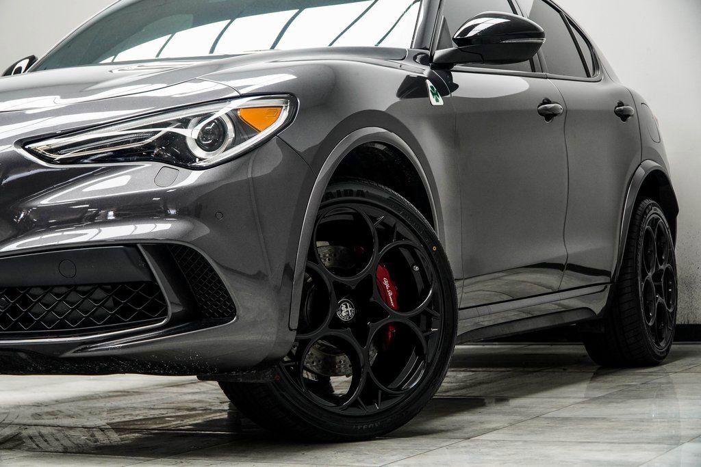 Used 2022 Alfa Romeo Stelvio Quadrifoglio w/ Active Assist Plus Package image 7