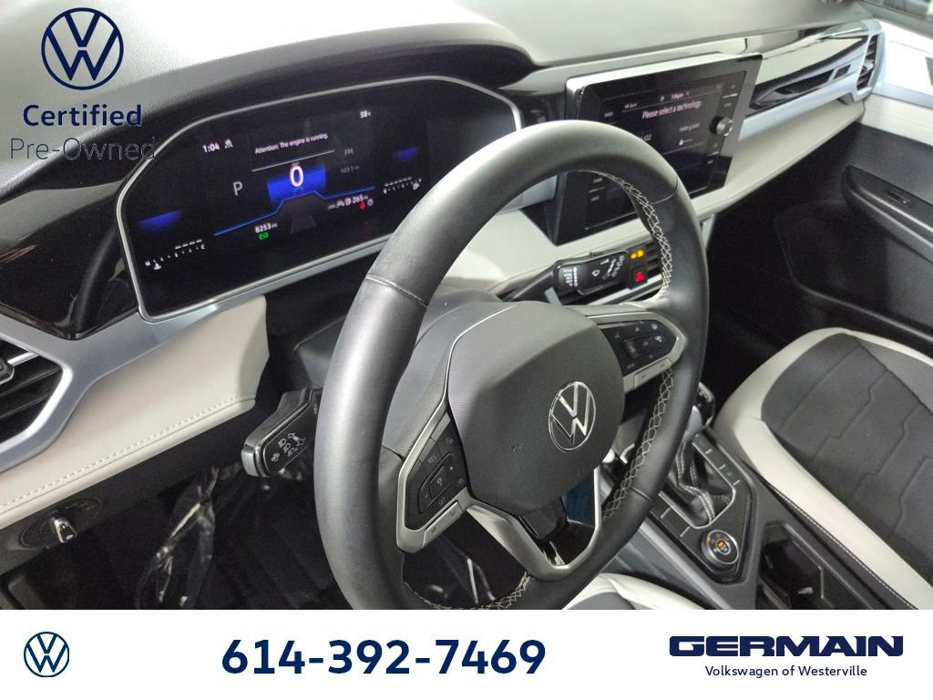 Used 2025 Volkswagen Taos SE AWD/4WD image 13