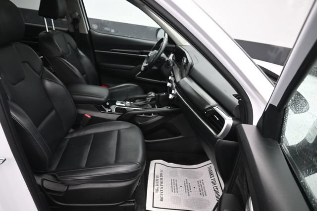 Used 2025 Kia Telluride S AWD/4WD image 10