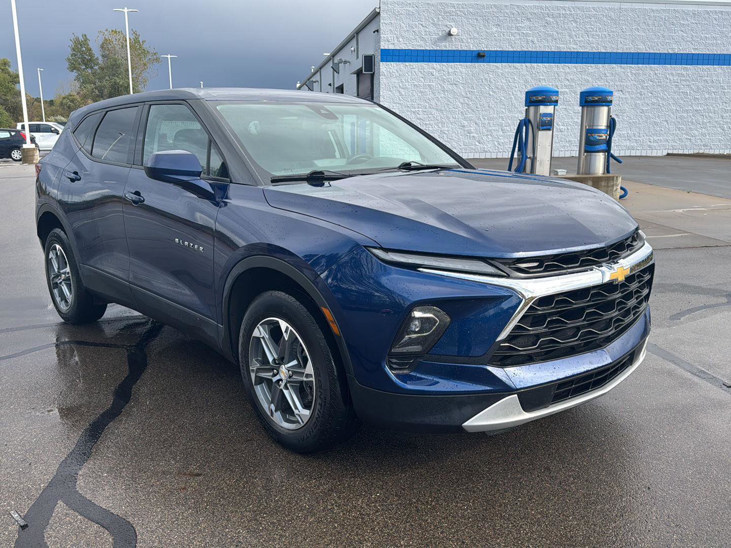 Used 2023 Chevrolet Blazer LT image 7