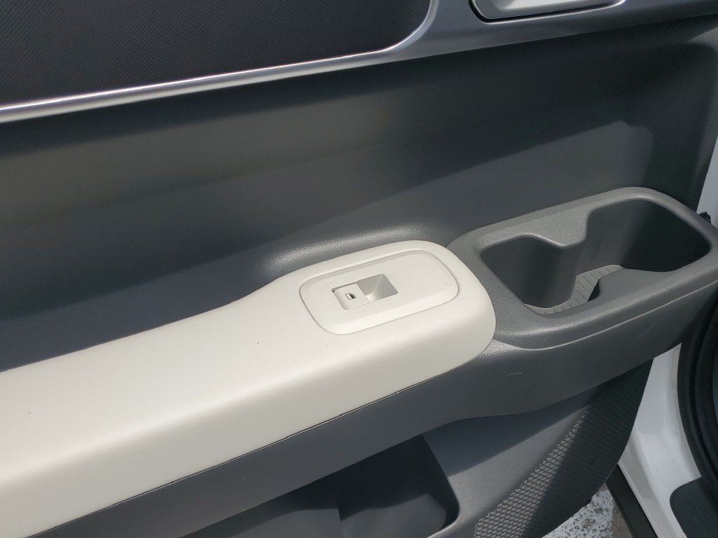 Used 2025 Hyundai Santa Fe SE FWD image 16