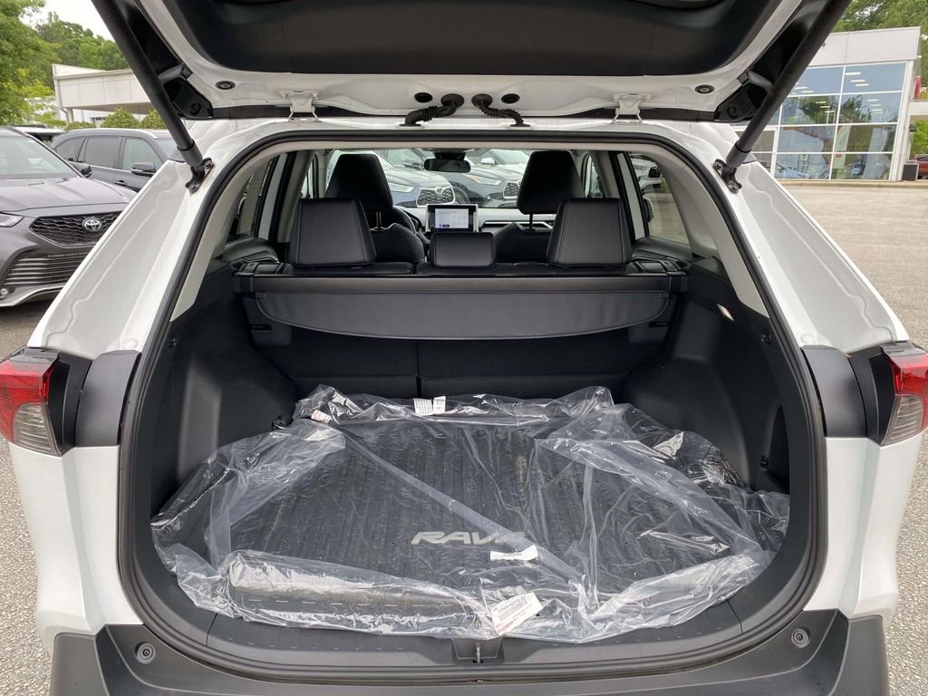 Used 2025 Toyota RAV4 XLE Premium FWD image 16
