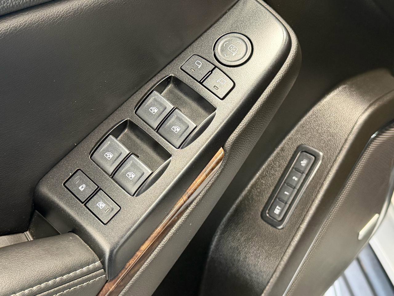 Used 2018 Chevrolet Tahoe LT AWD/4WD image 10