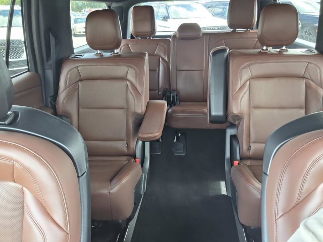 New 2027 Lincoln Navigator L Reserve RWD image 17