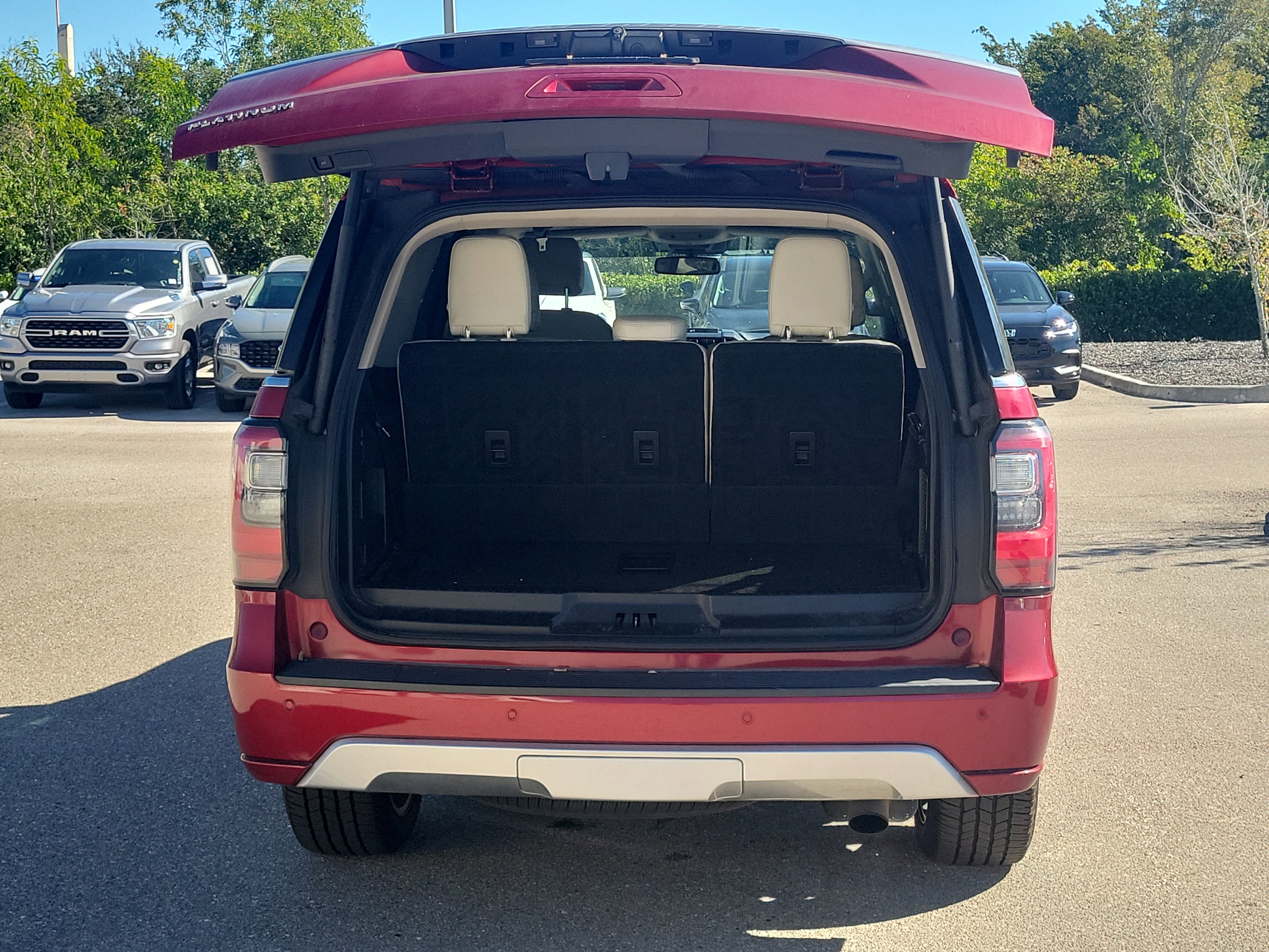 Used 2019 Ford Expedition Platinum image 9