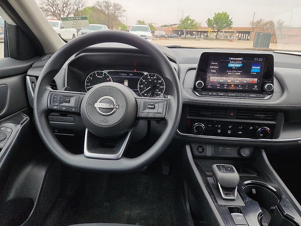 Used 2024 Nissan Rogue S FWD image 6