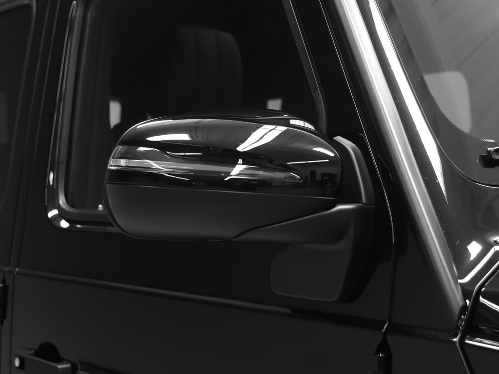 Used 2021 Mercedes-Benz G 550 image 8