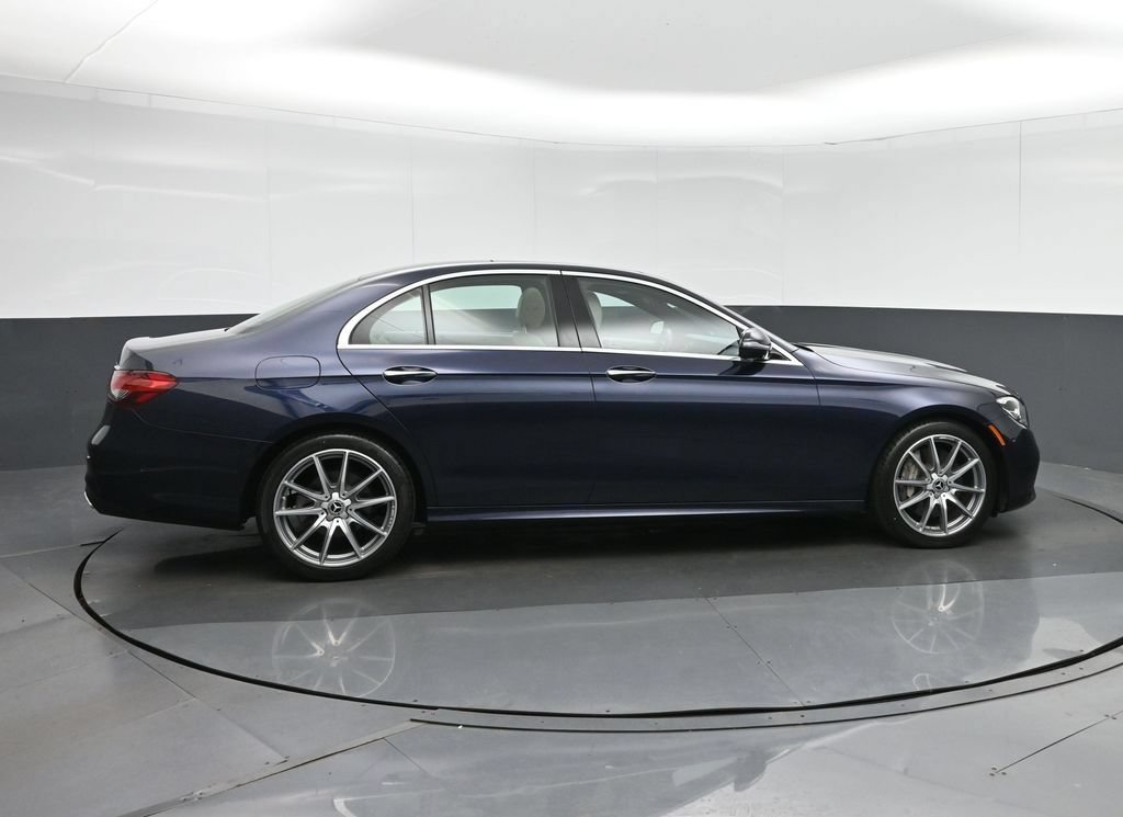 Used 2022 Mercedes-Benz E 350 Sedan w/ AMG Line Exterior image 8