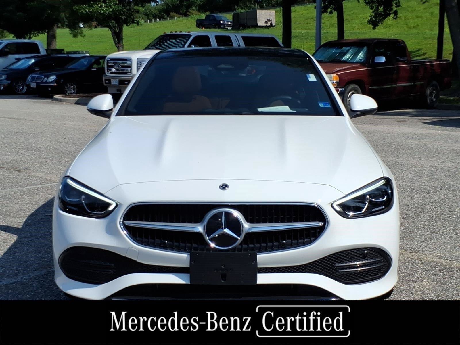 Used 2025 Mercedes-Benz C 300 4MATIC Sedan image 2
