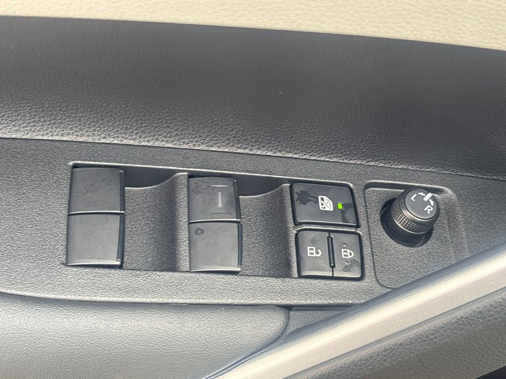 New 2026 Toyota Corolla Cross LE image 7