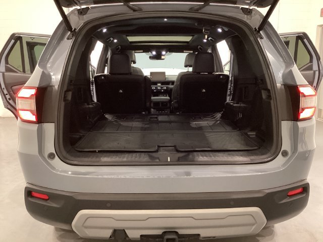 Used 2024 Honda Pilot TrailSport image 12
