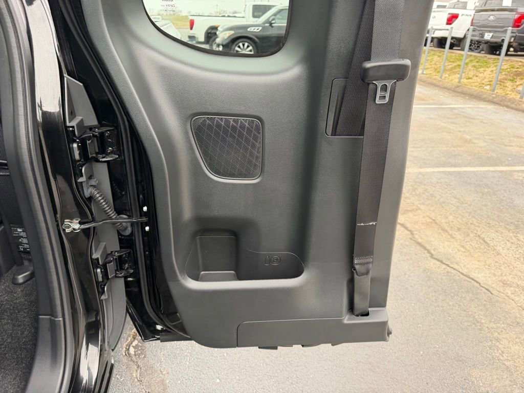 Used 2025 Nissan Frontier S image 15