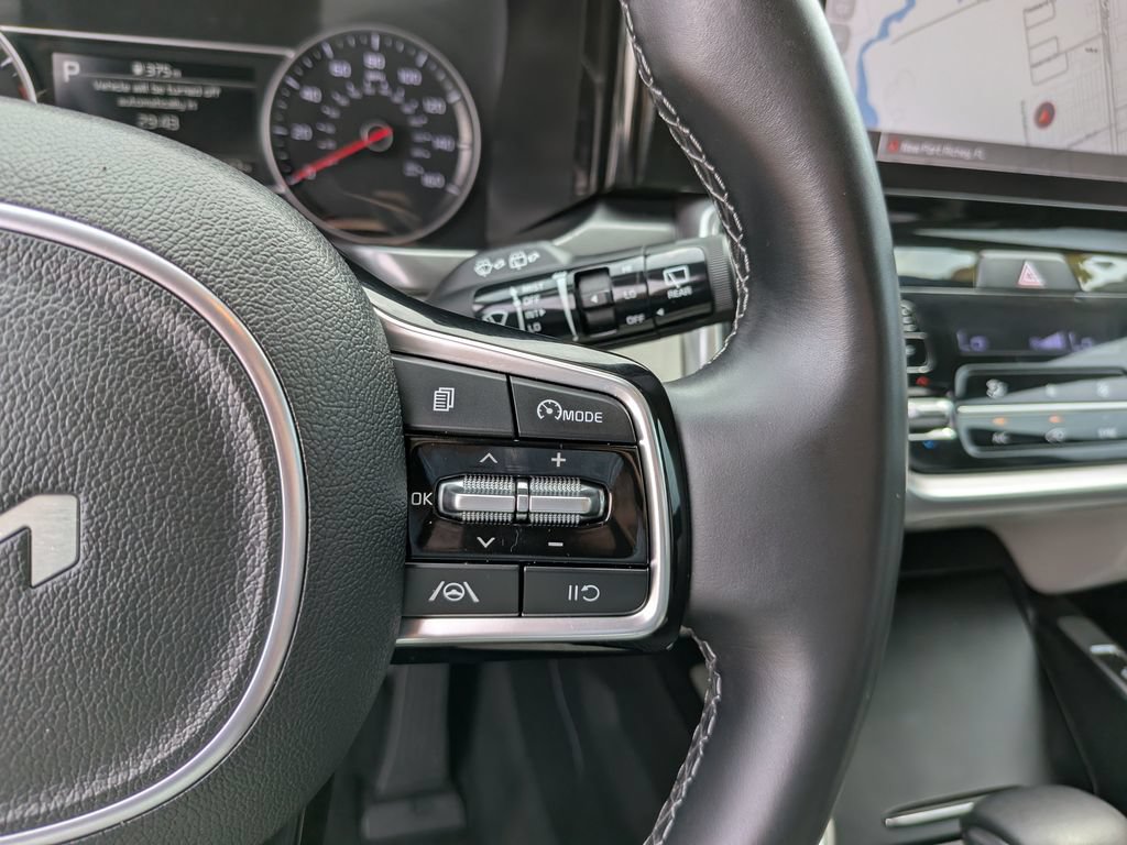 Certified 2023 Kia Sorento S FWD image 31