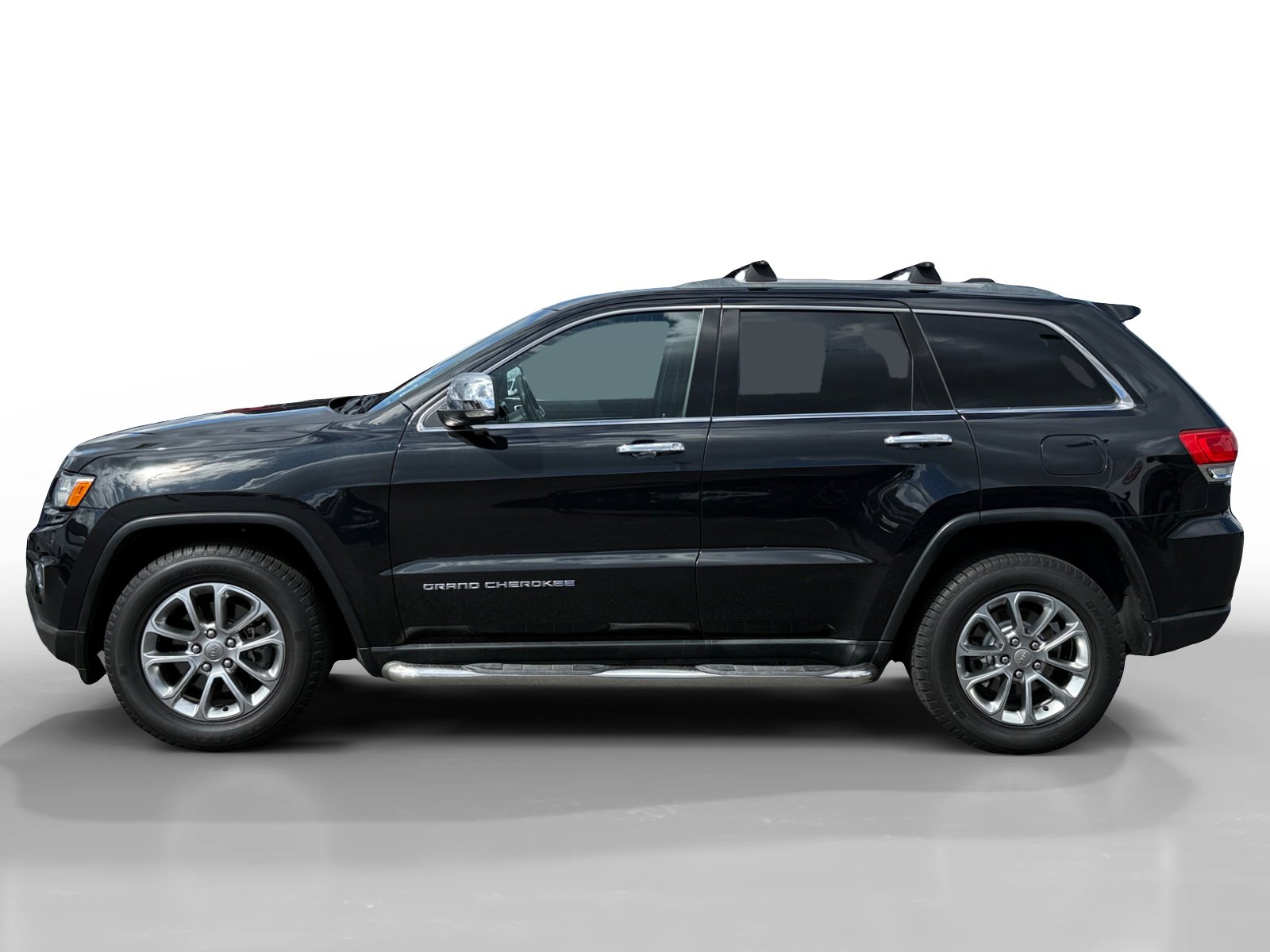 Used 2015 Jeep Grand Cherokee Limited w/ Luxury Group II image 2
