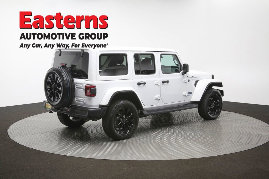 Used 2025 Jeep Wrangler Unlimited Sahara AWD/4WD image 37