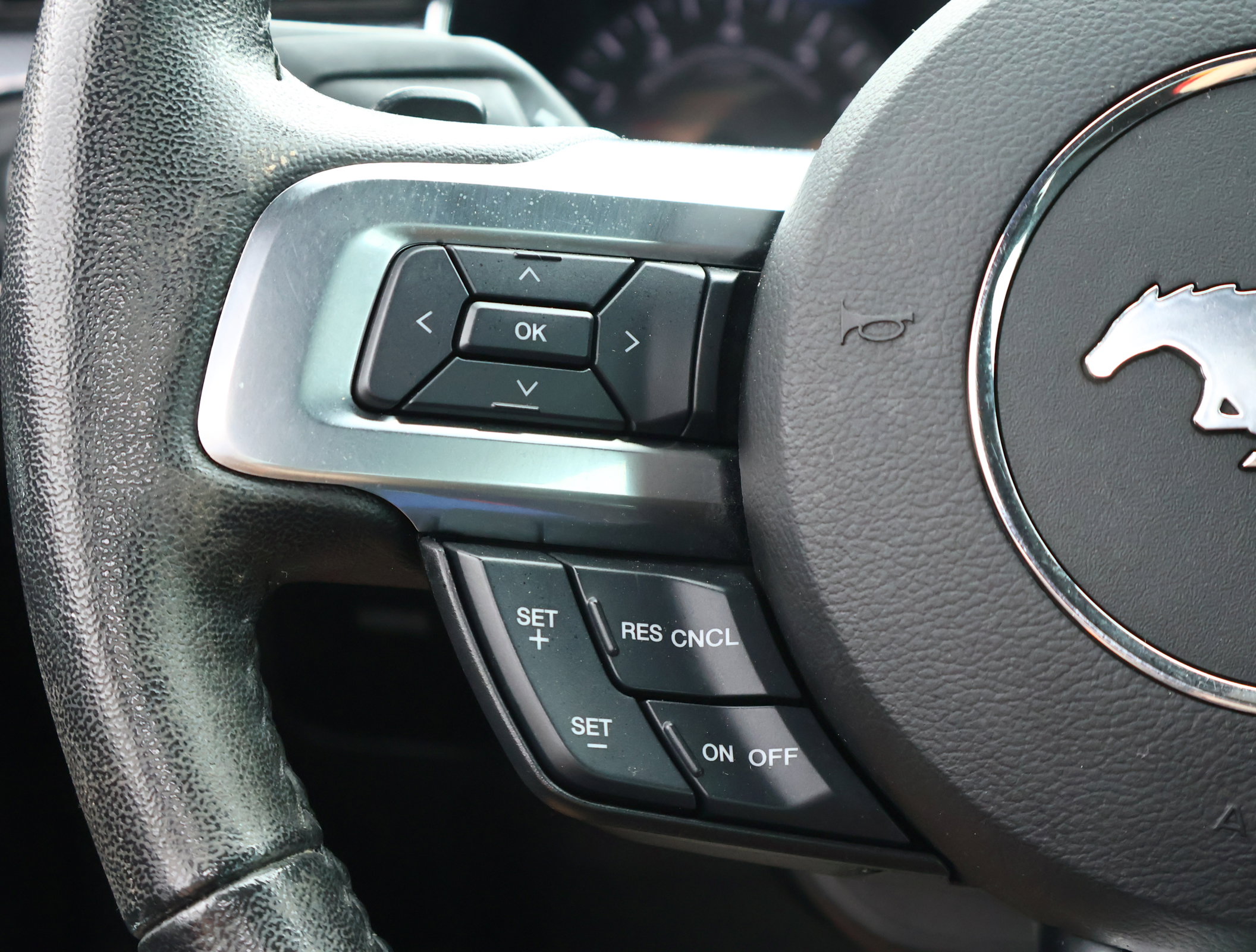 Used 2017 Ford Mustang Coupe image 11