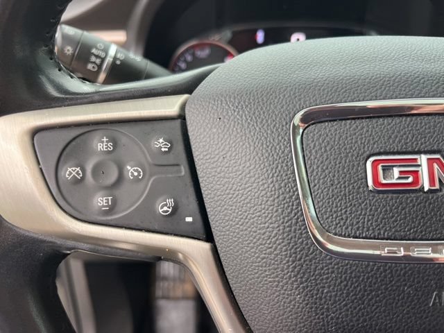 Used 2021 GMC Acadia Denali w/ Denali Ultimate Package AWD/4WD image 19