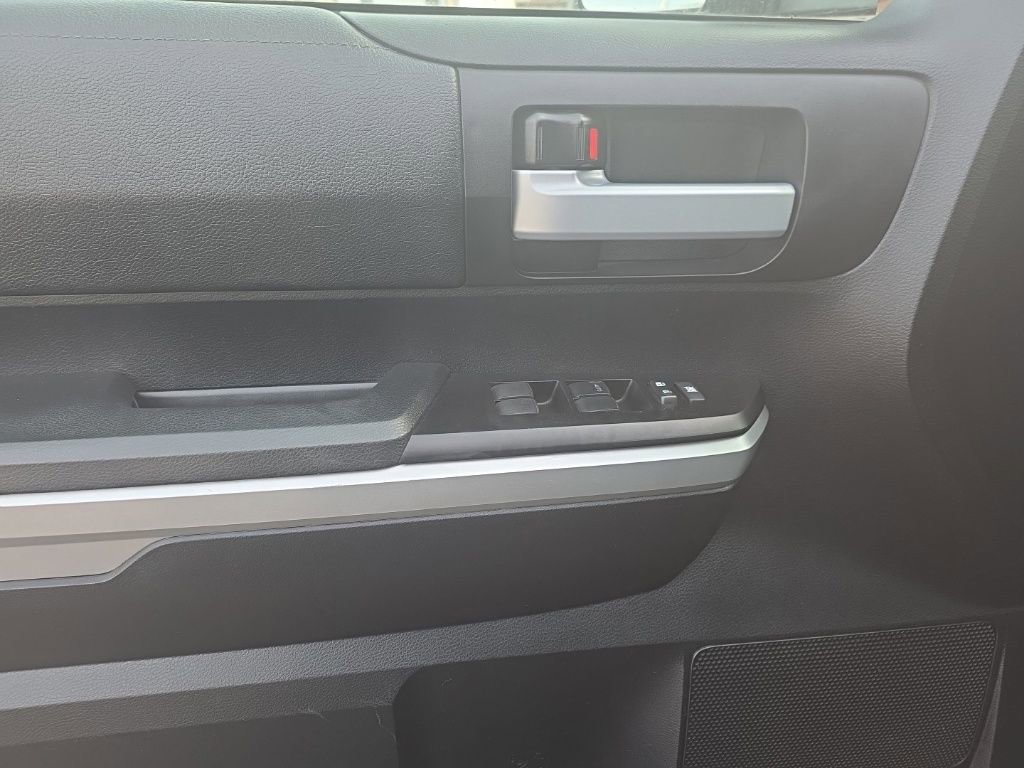 Used 2017 Toyota Tundra SR5 image 12