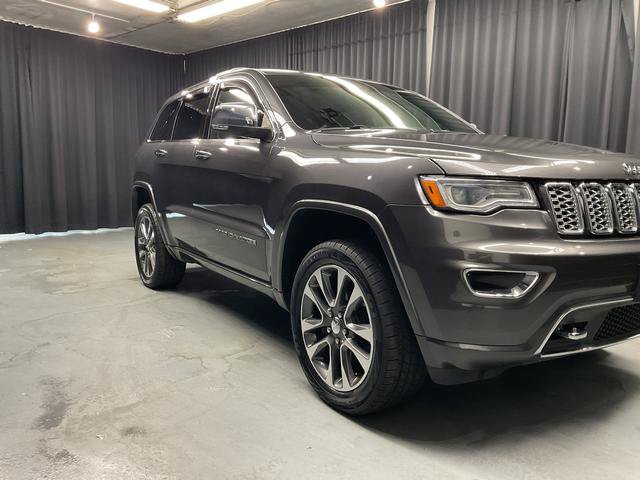 Used 2018 Jeep Grand Cherokee Overland AWD/4WD image 7