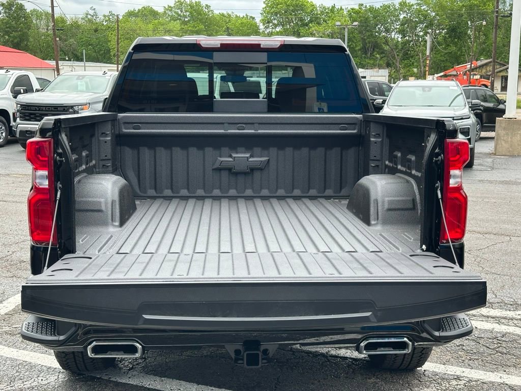 New 2026 Chevrolet Silverado 1500 RST w/ RST All Star Premium Package AWD/4WD image 6