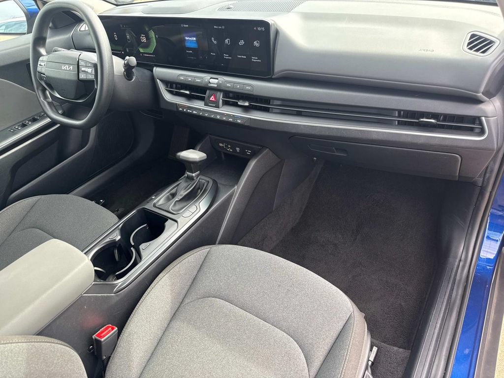 Used 2025 Kia K4 FWD image 17