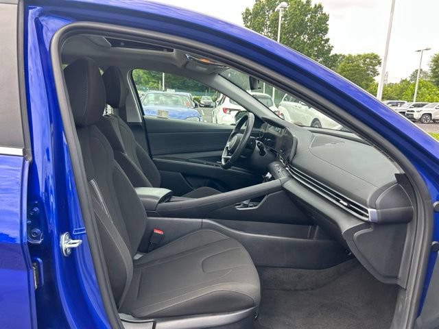 Used 2025 Hyundai Elantra SEL FWD image 16