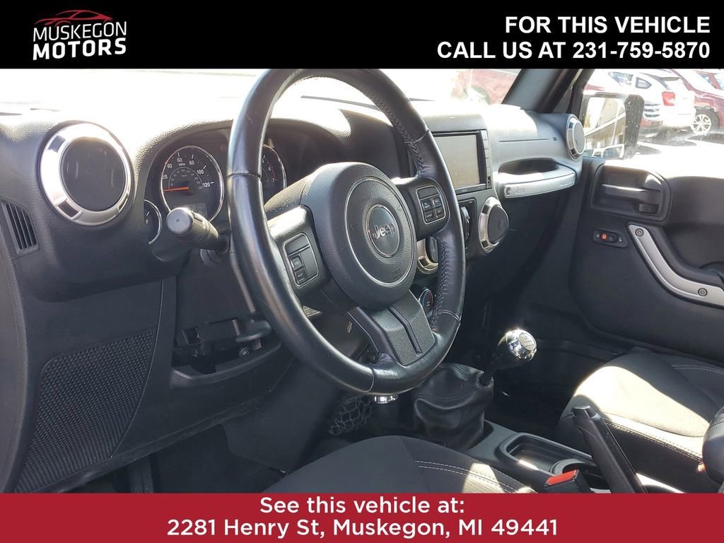Used 2016 Jeep Wrangler Unlimited Sahara image 18