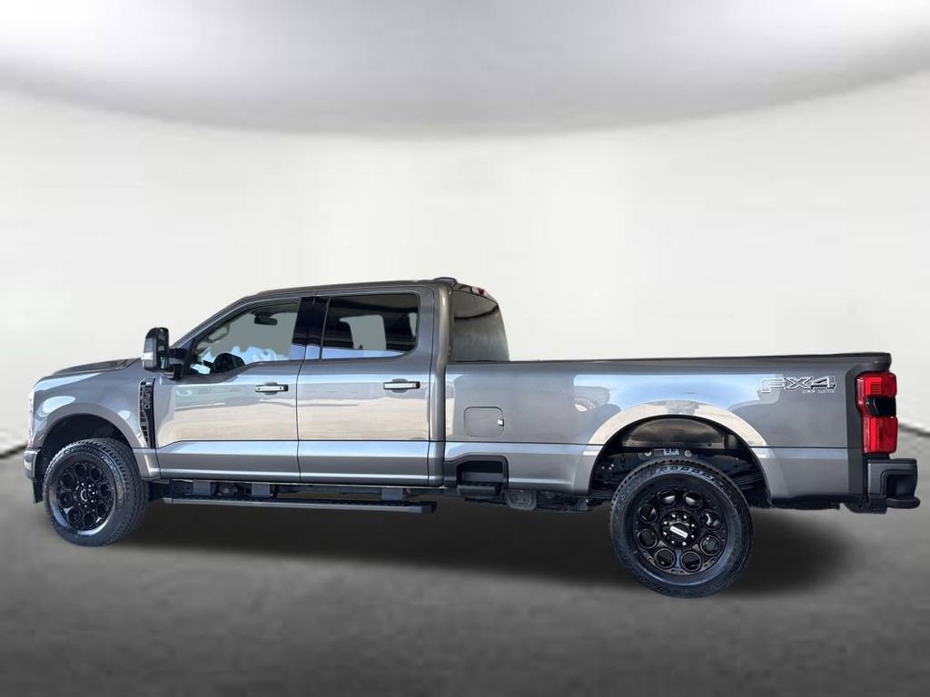 Used 2025 Ford F350 XLT w/ Black Appearance Package image 2