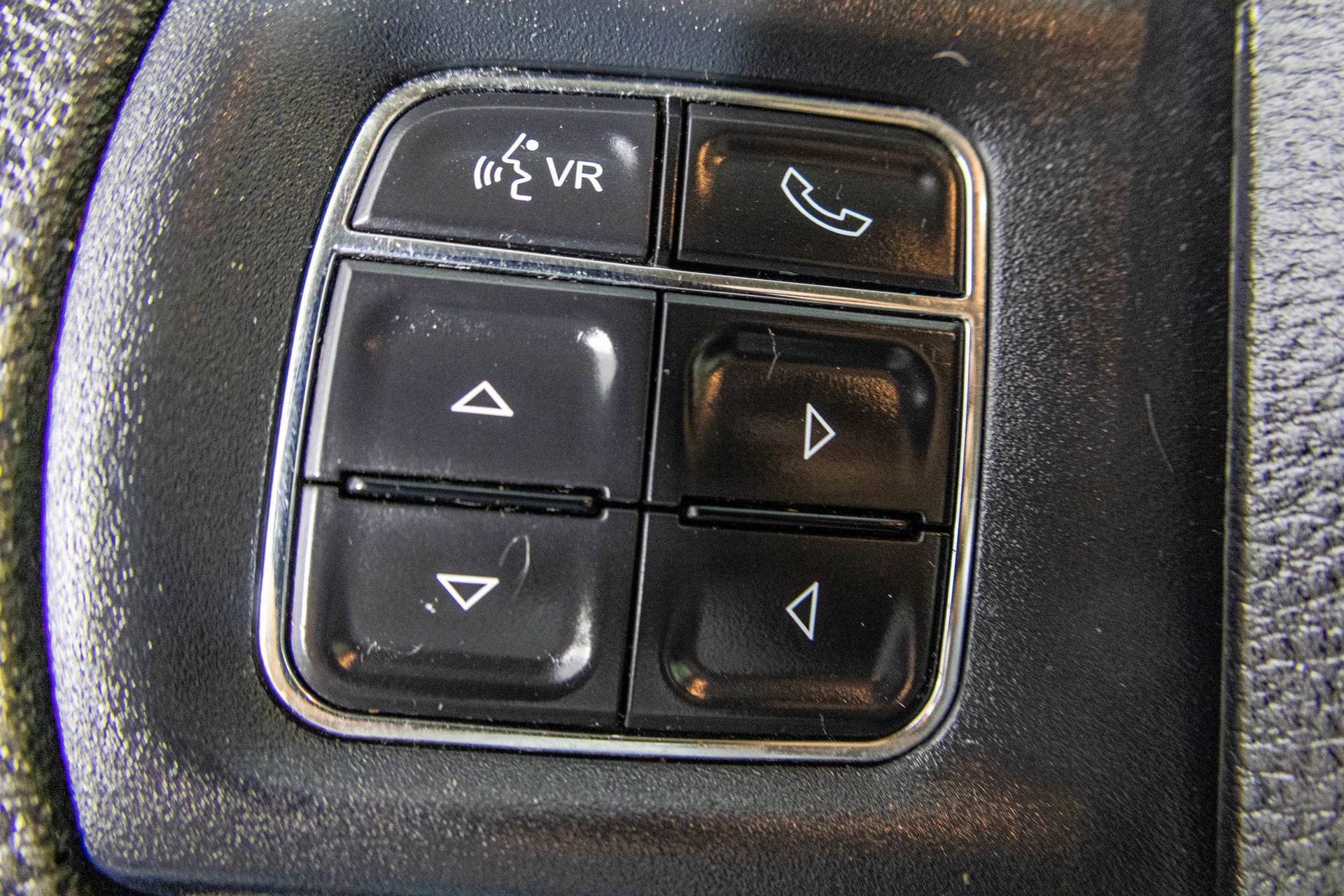 Used 2014 RAM 2500 SLT image 28