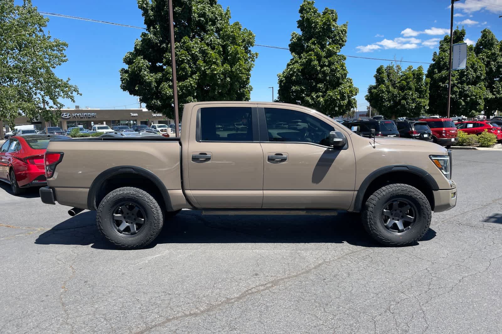 Used 2021 Nissan Titan PRO-4X w/ Off Road Protection Package AWD/4WD image 6