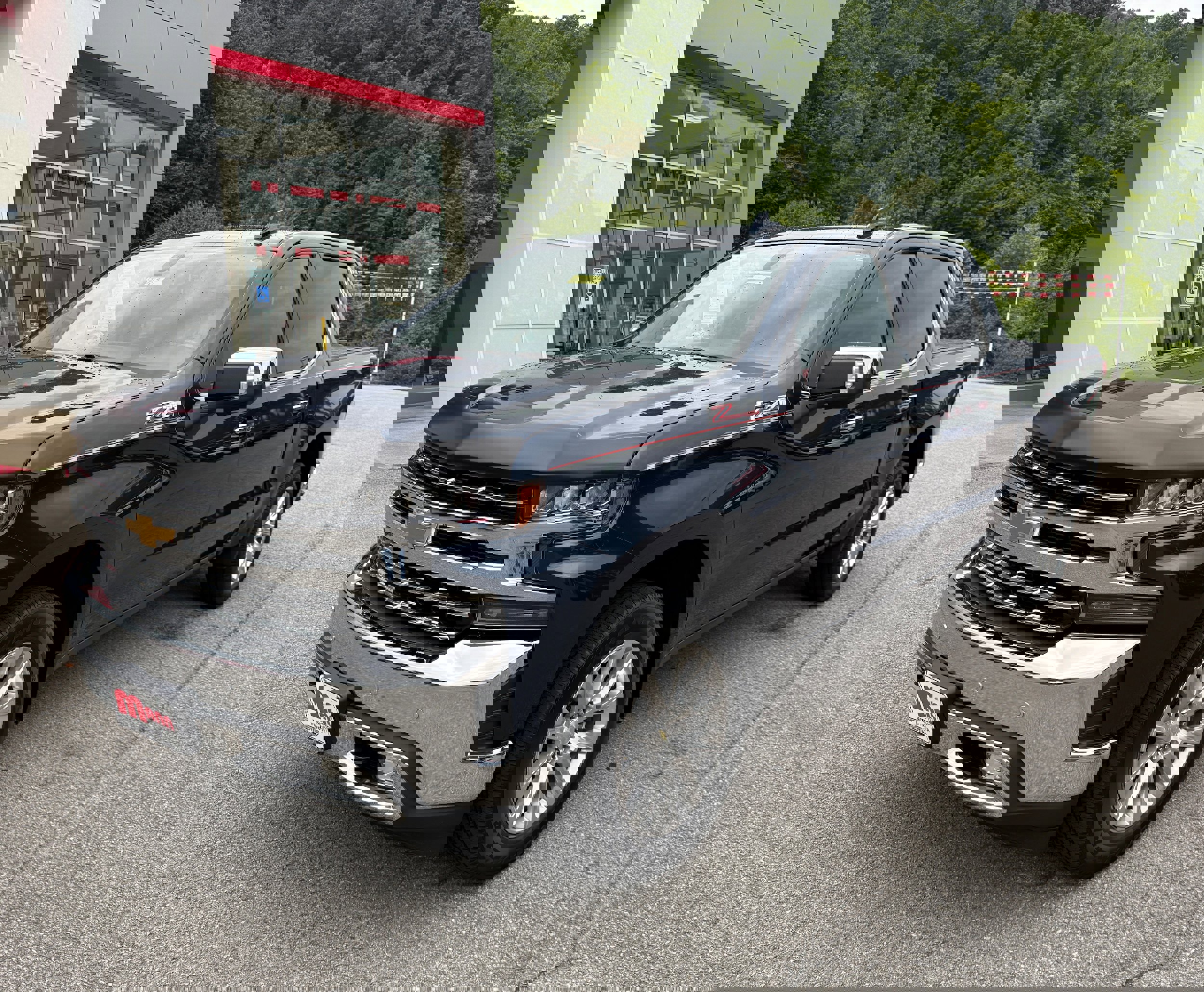 Used 2019 Chevrolet Silverado 1500 LTZ image 3