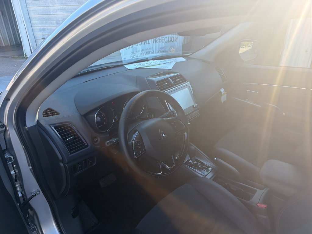 Used 2026 Mitsubishi Outlander Sport SE AWD/4WD image 16
