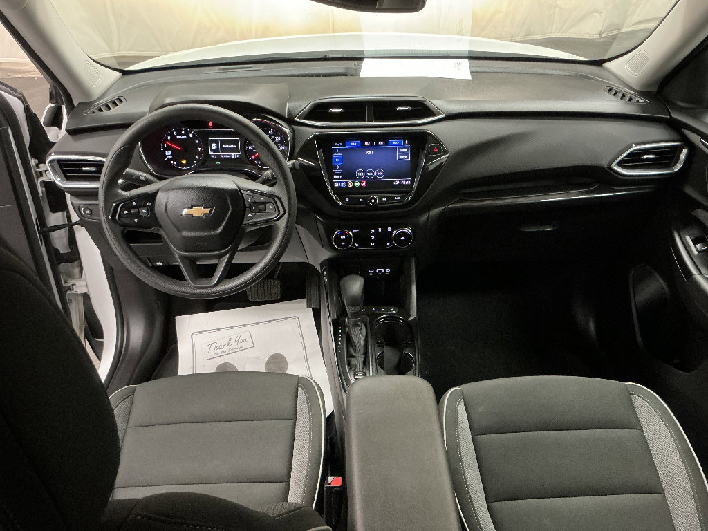 Used 2022 Chevrolet TrailBlazer LT w/ Convenience Package FWD image 12