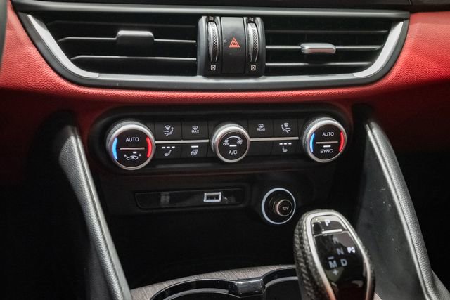 Used 2021 Alfa Romeo Giulia Ti w/ Active Assist 2 Package TI AWD/4WD image 17