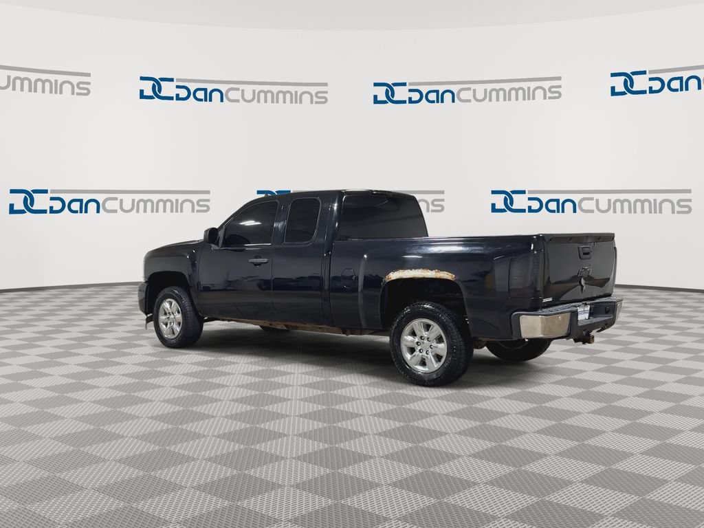 Used 2011 Chevrolet Silverado 1500 LT w/ All-Star Edition AWD/4WD image 6