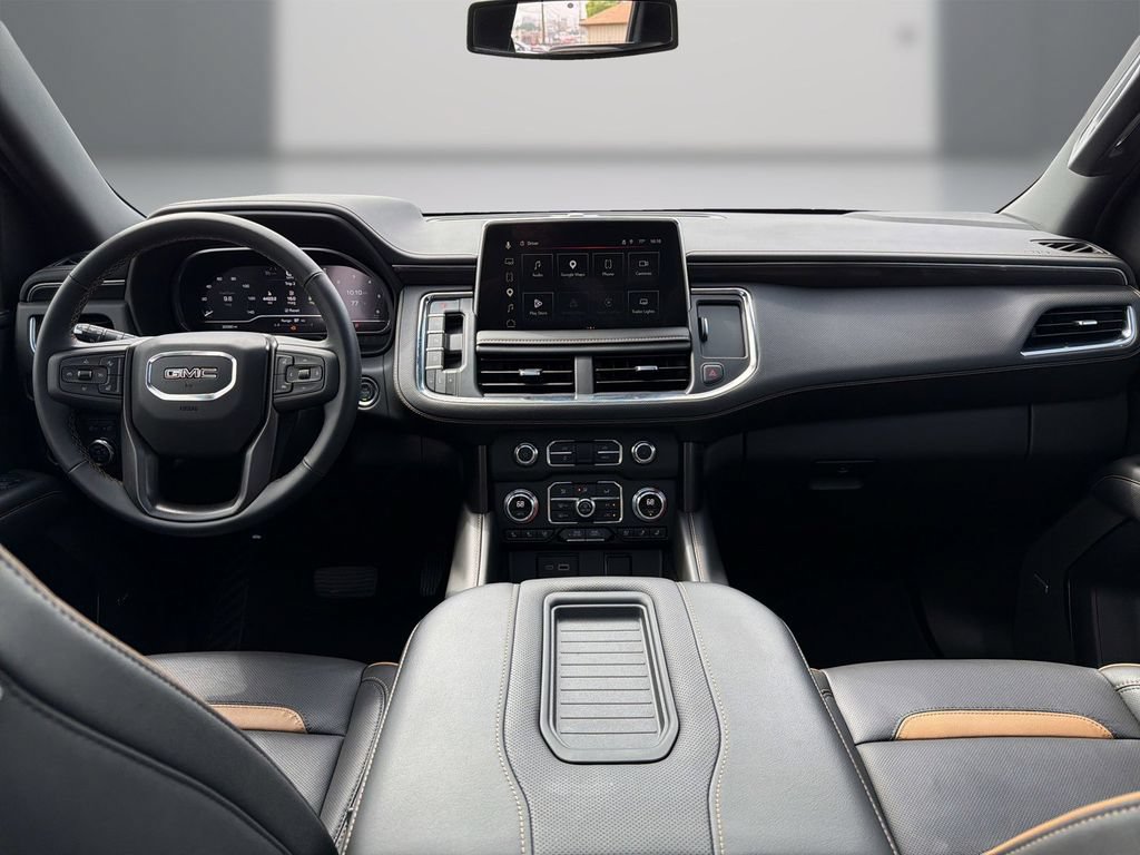 Used 2024 GMC Yukon AT4 w/ AT4 Premium Package AWD/4WD image 18