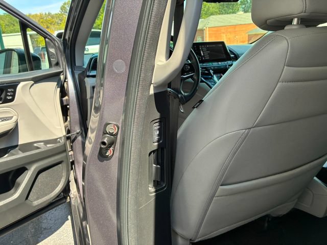 Used 2022 Honda Odyssey Touring image 20