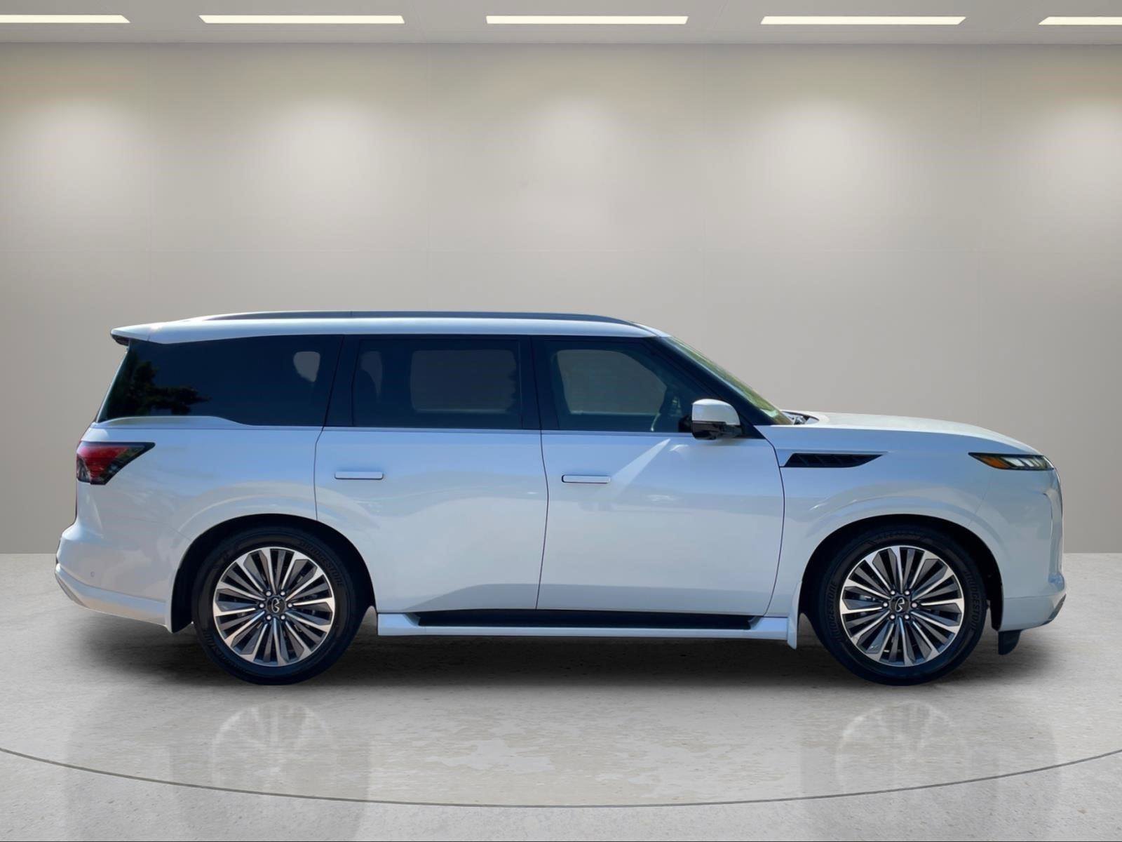 New 2026 INFINITI QX80 Luxe w/ Cargo Package RWD image 9