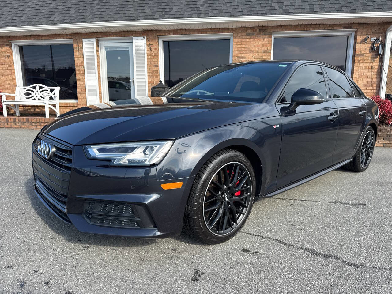 Used 2018 Audi A4 2.0T Premium Plus w/ Premium Plus Package image 3