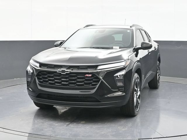 New 2026 Chevrolet Trax RS w/ Sunroof Package FWD video 2