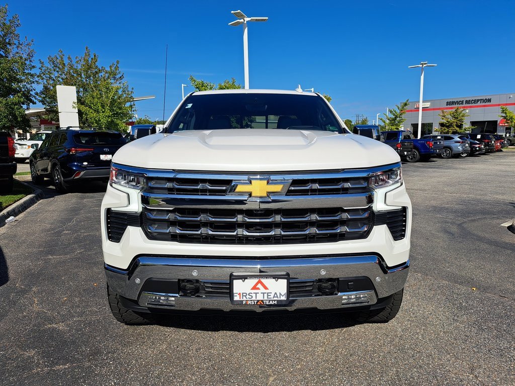 Used 2025 Chevrolet Silverado 1500 LTZ w/ LTZ Premium Package image 3