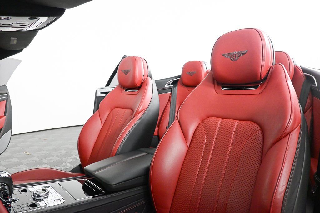 Used 2021 Bentley Continental GT V8 image 5