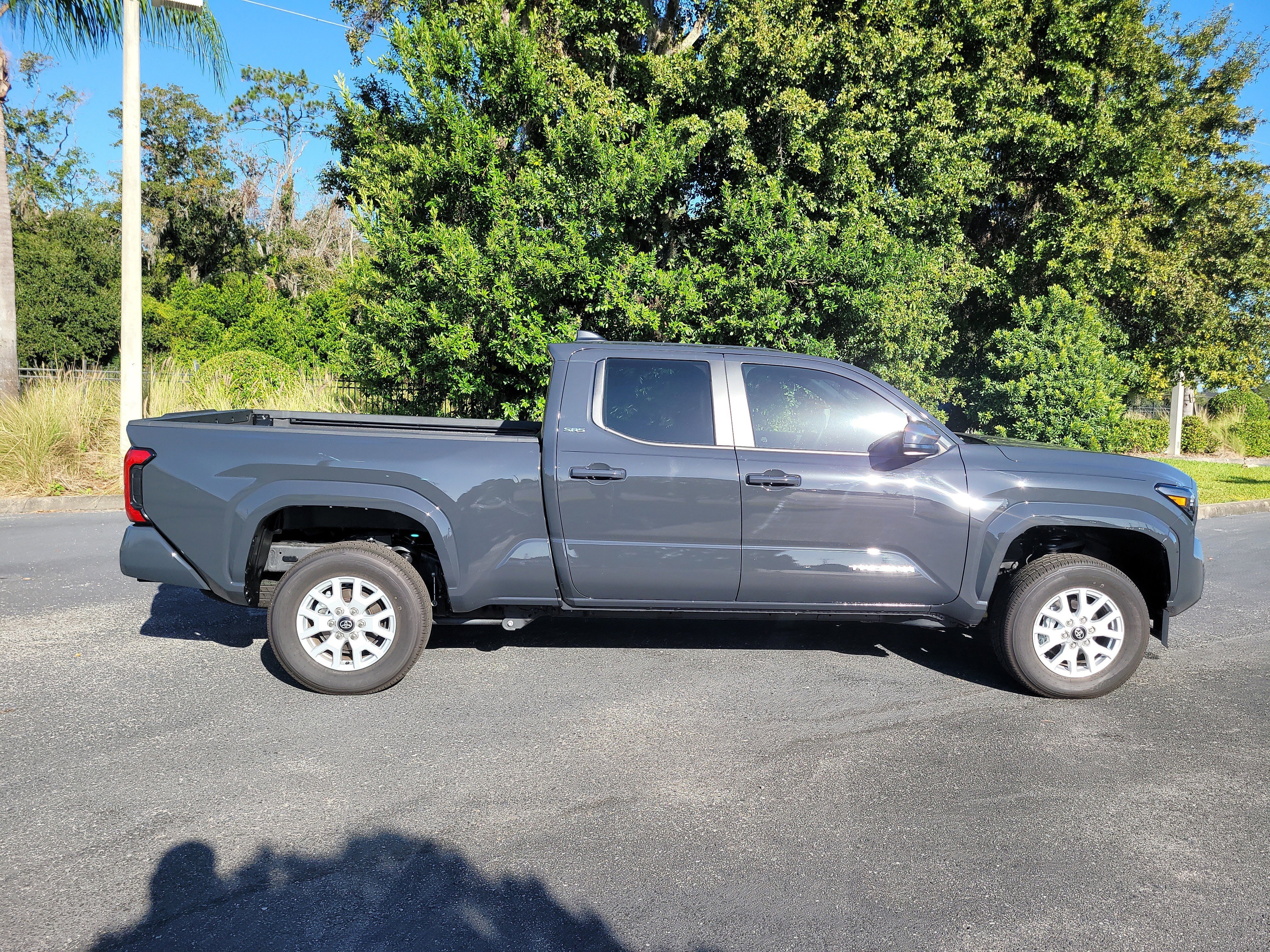 Certified 2025 Toyota Tacoma SR5 image 8