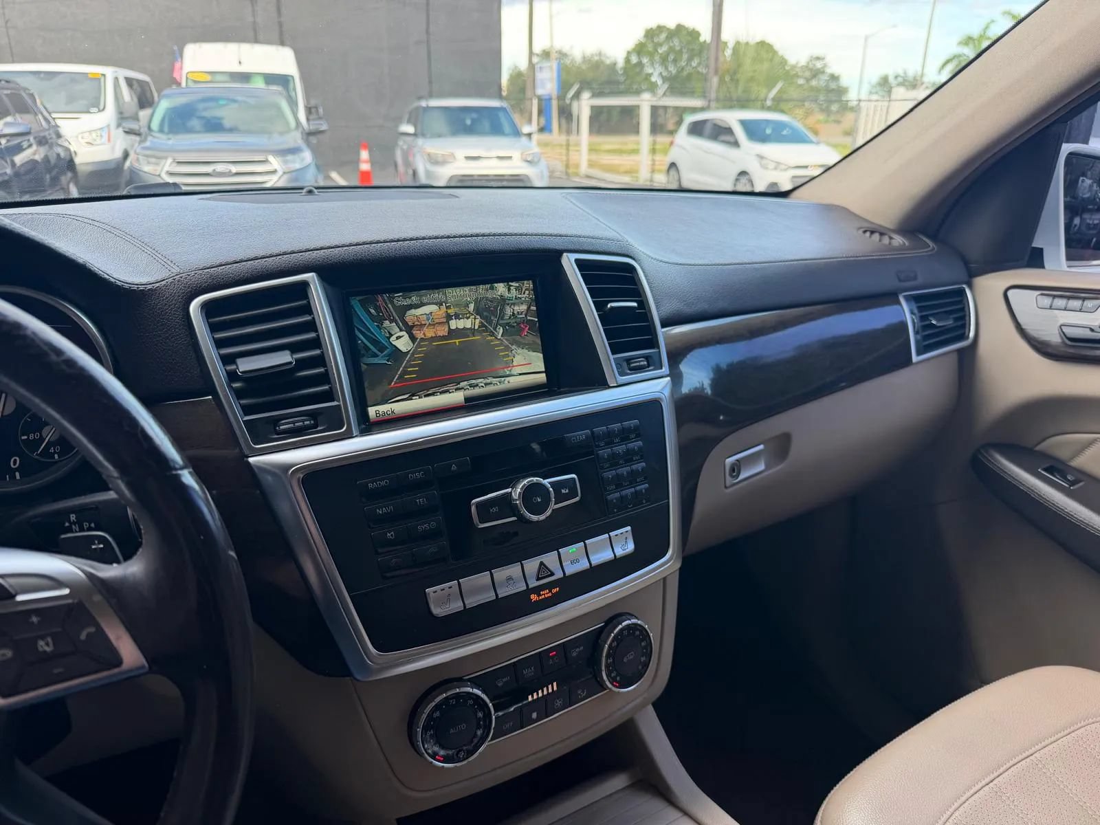 Used 2016 Mercedes-Benz GL 450 4MATIC w/ Premium I Package image 21