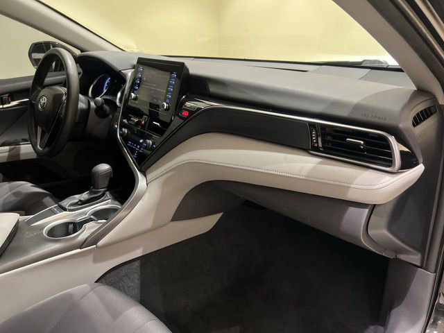 Used 2022 Toyota Camry LE w/ Convenience Package image 23