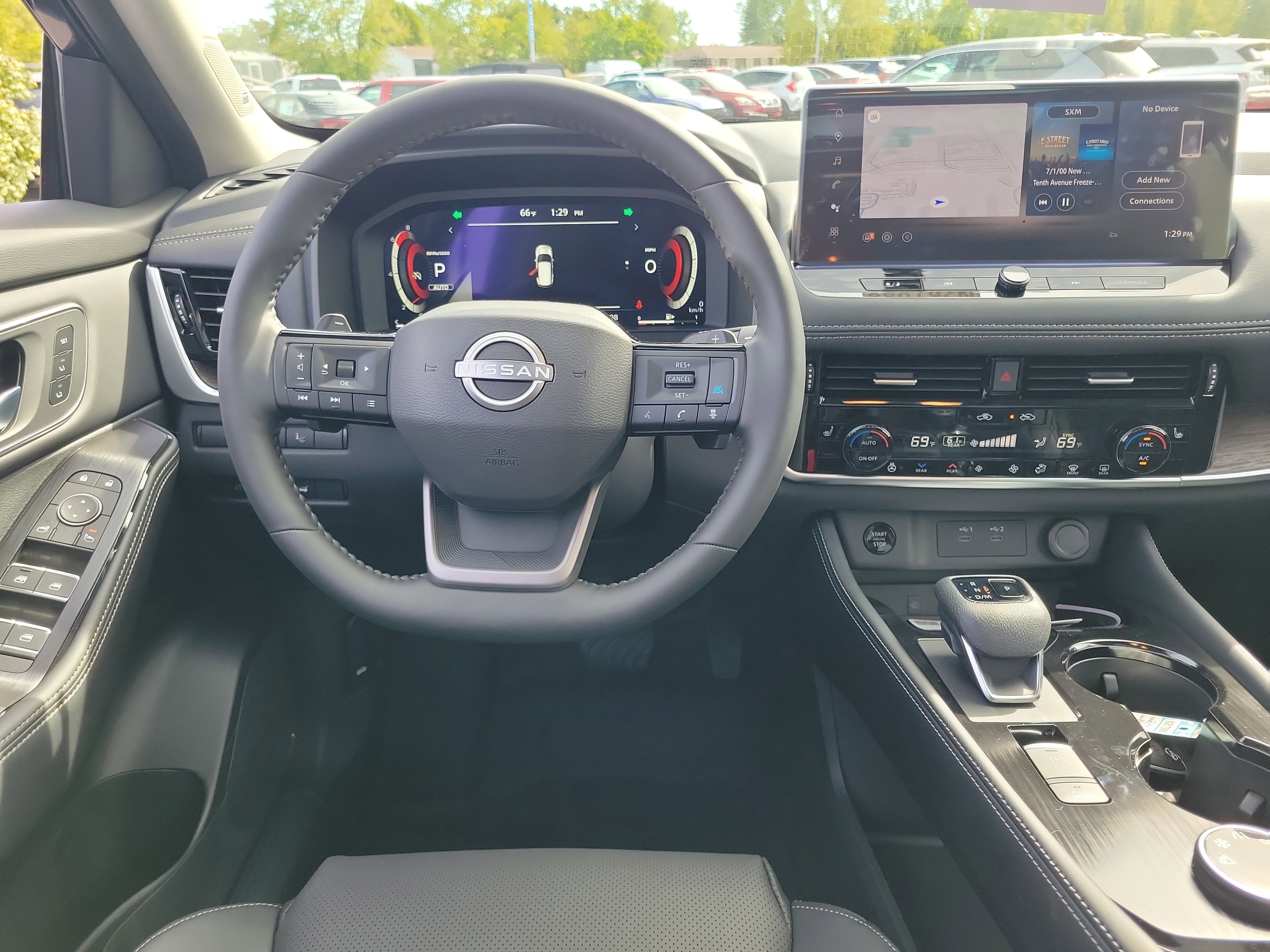 New 2026 Nissan Rogue Platinum image 10