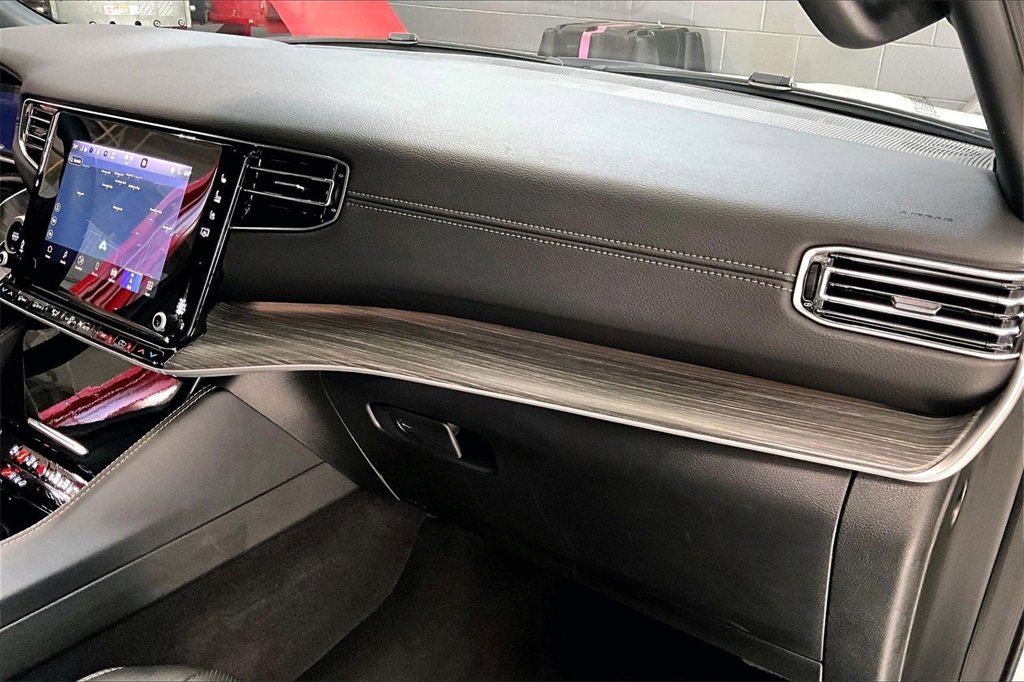 Used 2024 Jeep Wagoneer L Series II w/ Flexible Seating Group image 16