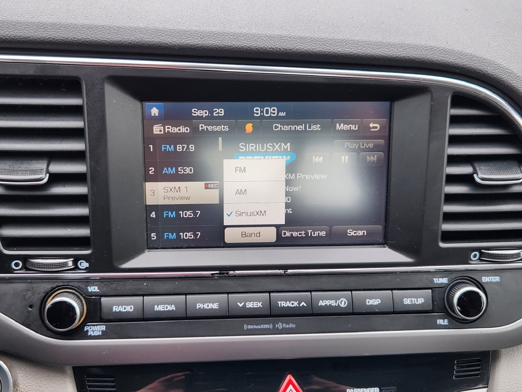 Used 2018 Hyundai Elantra Value Edition FWD image 8