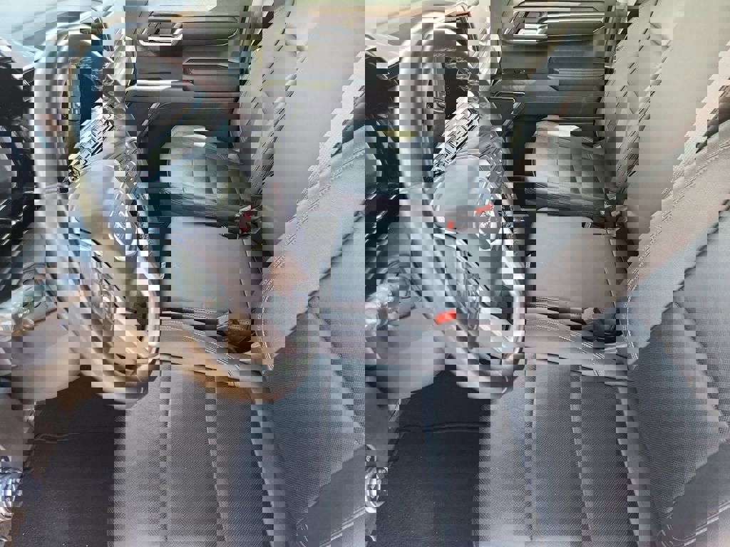 Used 2024 GMC Sierra 1500 SLT image 9